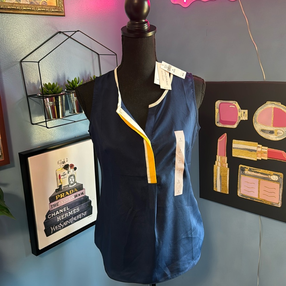 Banana Republic sleeveless blouse